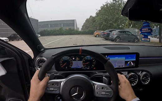 第一视角 公路暴力试驾 奔驰AMG A45s 通过科莫湖山丘 4K POV