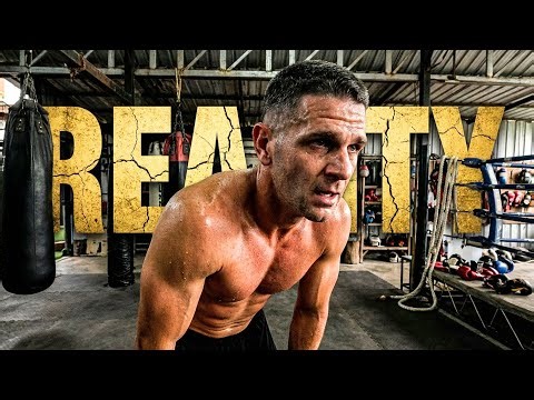 I Paid $25 for a Muay Thai Reality Check