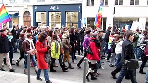 File:Manif mariage pour tous Lyon.webm - Wikimedia Commons