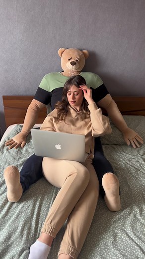 Different Ways to Hug Me with Loving Bear Puffy