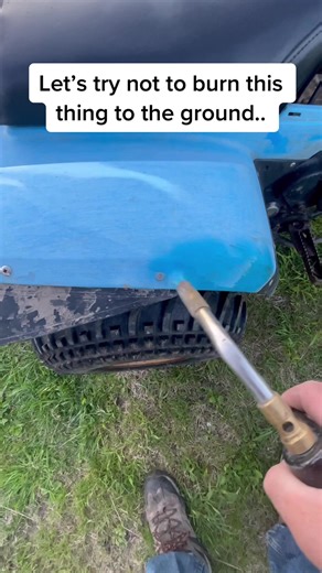 Fixing some faded atv plastics #atv #fenderrepair #atvfenders #atvfaded #atvrepair #rockspowersports