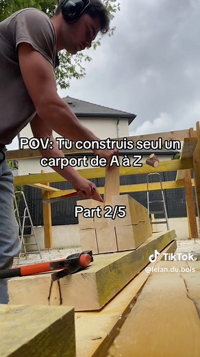 Construction d'un carport abritant 2 voitures