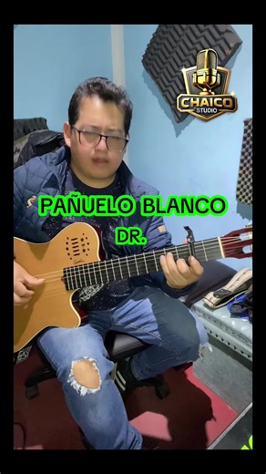 Chaico: La Magia del Huayno con Guitarra