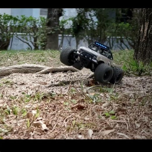 #rccar #offroad #4wd #godzilla #哥斯拉 #遙控車 #遙控 #RC #radiocontrol
