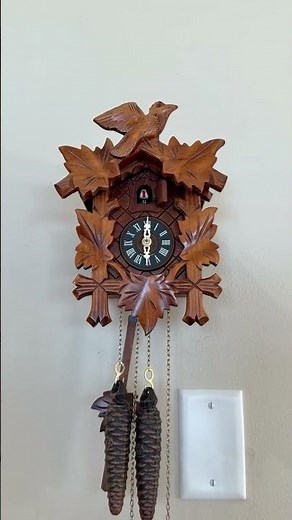 Vintage Black Forest Cuckoo Clock: Hönes, Light brown Colored Wood. Very Cute Small Clock!