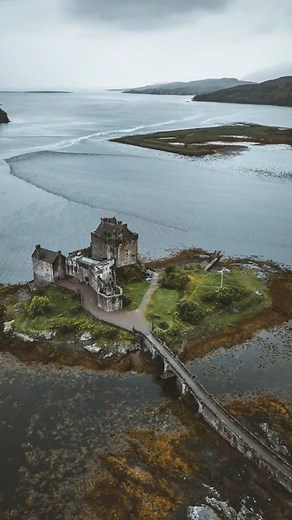 🏰 Eilean Donan Castle — Scotland’s most photographed castle for a reason. Surrounded by lochs and mountains... it’s straight out of a dream. ✨ #EileanDonanCastle #AmazingScotland #ScottishCastles #HighlandMagic #Scotland | Amazing Scotland