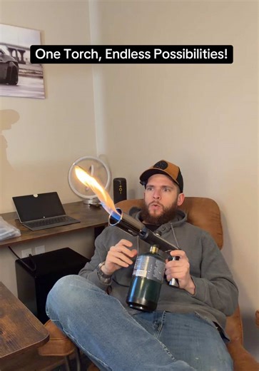 From campfires to quick fixes, this torch handles it all with ease! #torch #cookinghacks #campfire #flamethrower #pyro