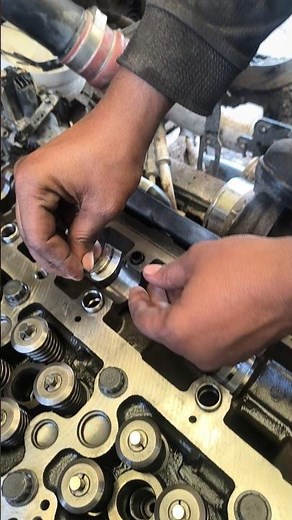 🔧 Camshaft Bearing Fitting – Precision That Powers Performance! ⚙️#MechanicalEngineering #Camshaft