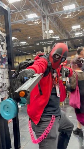 Deadpool Heart Eyes #deadpool #hearteyes #marvel #disney