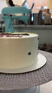 Currently obsessed with drawing on cakes. They asked for a dachshund theme birthday cake and I think it came out so cute! After overthinking the hat for a few hours I changed the pompom to blue but didn’t get a photo of that 🤷‍♀️#doodlecake #buttercream | Buttermilk & Honey Bakeshop