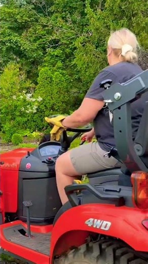 MOTIVATIONAL GARDEN CLEAN-UP