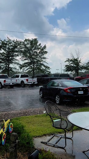 Rainy days at Drive Crescent ☔️🌧️🌙 | Crescent Automotive