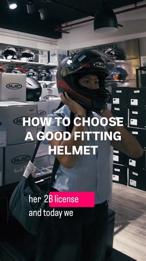 Shawn on Instagram: "This is a helmet fitting guide on how to choose a good fitting helmet that suits your head shape. These are fitting checks I’ve learn from a Shoei Personal Fitting maestro and helmet sales persons. 1. Do the chin bar grabbing test 2. Finger between brow and crown test 3. Check for any pain in temples 4. Wear for at least 30 minutes When you’re ready to buy, make sure your helmet has these using this checklist: 1. Removable paddings (so you can wash them or in case of an emer