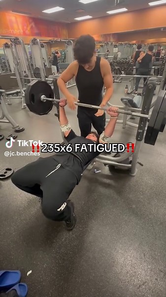 Bench Press Techniques for Building Chest Strength