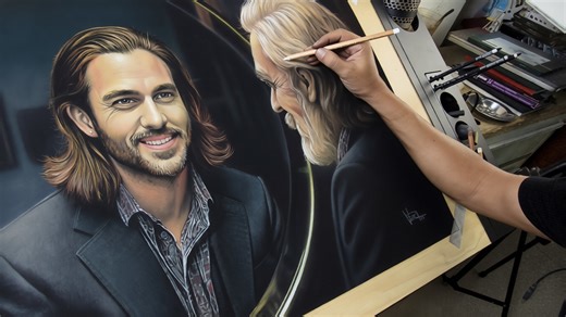 Hyper-realistic reflection portrait | Man in the mirror pencil tutorial