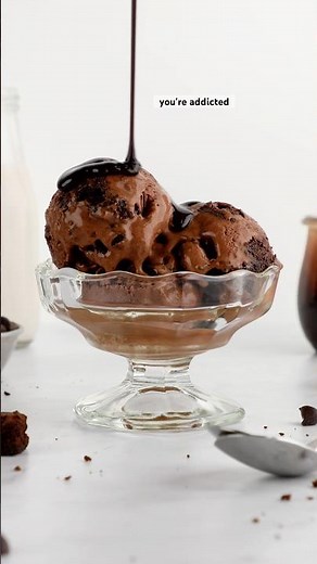 Chocolate Fudge Brownie Ice Cream 🍫 (Dairy-Free!)