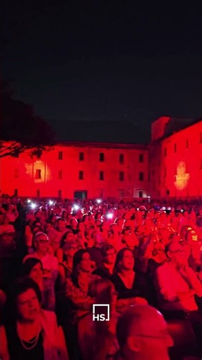 Eduardo De Crescenzo canta "Ancora" nel concerto del Nocera Jazz Festival 2026