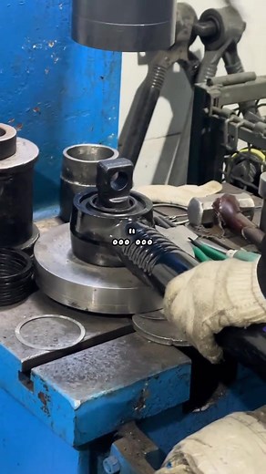 Proses memasang Ball hinge karet torque rod 👍 #fbpro #fyp | Andi Kurniawan