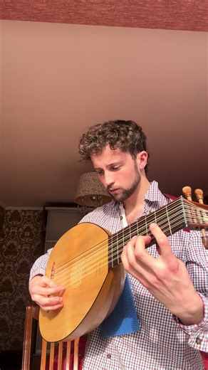 Mkgee: Discovering Unique Guitar Sounds