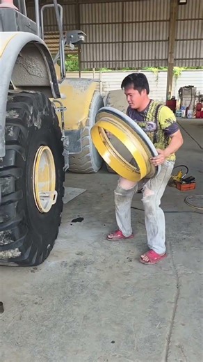 Installing 23.5-25 tires is easy.