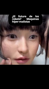 ¿El futuro de los robots? Máquinas híper realistas . Los robots hiperrealistas están diseñados para imitar de forma precisa la apariencia y gestos humanos, al punto que algunos pueden parpadear, sonreír e incluso mantener una conversación con expresiones faciales naturales. Un dato curioso es que algunos modelos, como los desarrollados por empresas como Hanson Robotics o Engineered Arts, utilizan piel de silicona flexible y motores faciales internos para simular emociones, y han sido usados como