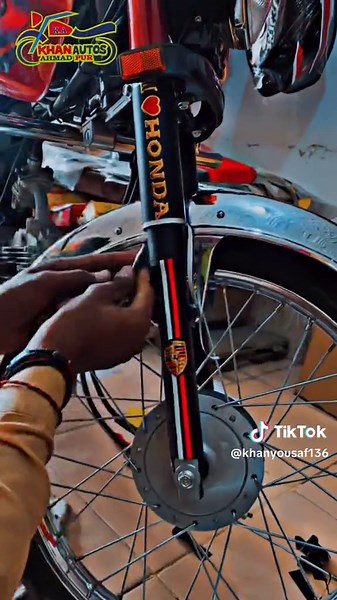 #new shake hub design #khanyousaf136 #viralvideo #growmyaccount #foryou #foryoupage #honda125 #modified #decoration #viral #fyp #maharamzan #khanautosahmadpur #bikelover #cd70 @Khan Yousaf Official @TiktokPakistanOfficial