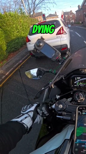 Wet road, pot holes and full bladders… #fypシ #bikelife #automobile #motorcycle #cold #motorbike