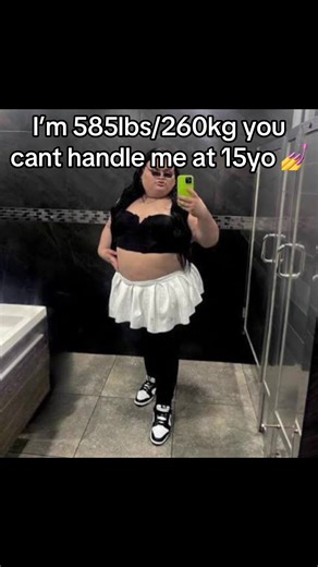 Impressive 585lbs Bench Press by 15-Year-Old