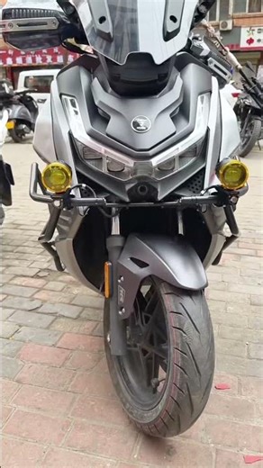 This QUICK-RELEASE Spotlight has a Genius ANTI THEFT Lock 🔒