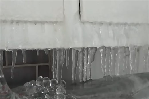 Apartment Turned Into Nightmare 'Ice Castle' After Tenant Shut Off Heat Causing Pipes to Burst: VIDEO