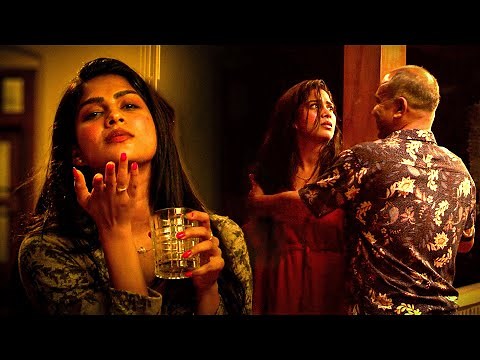 അച്ചായാ ഇവിടെ വേണ്ടാ ആരെങ്കിലും കാണും | Chathuram Movie Scene | Swasika Vijay | Mallu Peedika