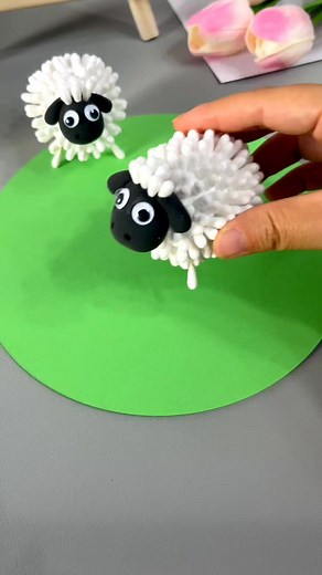 207K views · 1.4K reactions | Don’t throw away used cotton swabs, use clay to make a fun little sheep #parentchild #handicraft #child #handicraft #kindergarten #handicraft #wasteutilization #clayartist #sheep paper craft ideas | paper craft ideas | Facebook