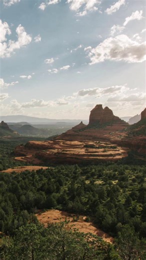 The Cow Pies Trail, Sedona ⛰️ This legendary scenic spot is a local favorite for its vast open canyon space and flat red rock formations. After rain, craters in the rock collect water and create pools. Some say it's like walking on the surface of mars when you get there! Want directions to this amazing place more to do? Send us a DM and we'll help you start your journey. == visitsedona.com == #VisitSedona #RedRockFormations #ScenicSpots | Visit Sedona