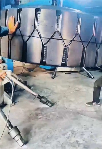 Mining Truck Retread Tires – Reliable & Cost-Effective We supply high-quality retread tires for mining trucks and loaders, designed for heavy-duty mining operations. Our retread tires use premium casing and advanced retreading technology to ensure strong durability, excellent traction, and long service life. ✅ Cost saving up to 40–60% compared with new tires ✅ Strong performance for mining, quarry, and construction sites ✅ Strict quality inspection before delivery ✅ Stable supply and competitive