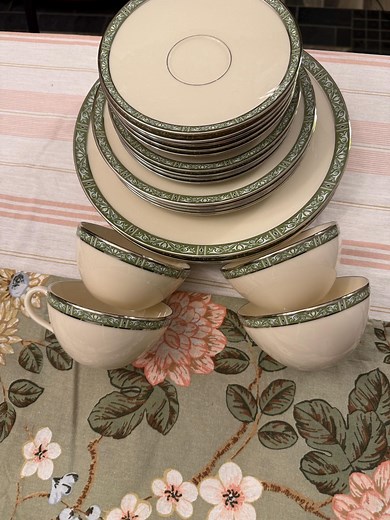 Lenox Adrienne China Set, Service for 8, Ivory & Sage Green - Etsy