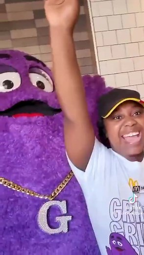 🤩 The Grimace Tour is coming to Groblersdal Mall TOMORROW! 🤩 ▪️When: Tuesday, November 18th (Tomorrow!) ▪️Time: 9:00 AM - 10:30 AM Calling all Patriots! Get ready to meet and greet the one and only Grimace! This is your chance to snap a fun photo and interact with everyone's favourite purple pal. Don't miss out on the fun! See you tomorrow morning! 💜 | Groblersdal Mall