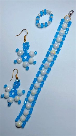 Making Bracelet With beads to make my Jewellery Set 💎 😍 #diy #bracelet #shorts #fyp