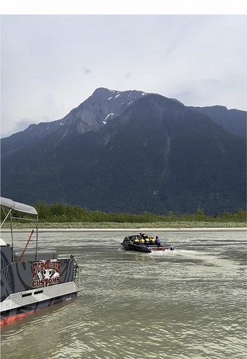 highcalibercustomjetboat on TikTok