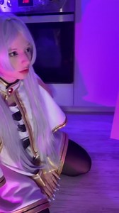 Frieren cosplay by puddingu_desu