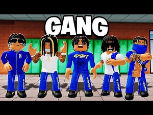 I Created a GANG in Roblox Fight In a School