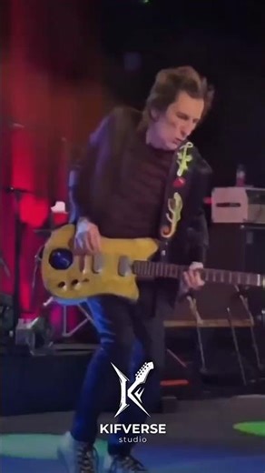 Ronnie Wood Still Rocks the Stage 🤘✨ #ronniewood #therollingstones #rocknroll #shorts #kifverse