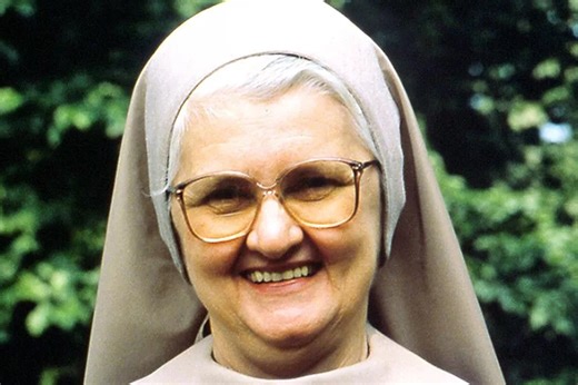 Mother Angelica Shows the ‘Keys to the Interior Life’ – EWTN Great Britain