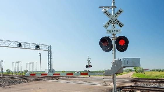 Florida Man Left Trailer on Railroad Tracks, then Confronted Driver