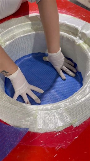 Laying out flow media #NuWaveComposites #VacuumInfusion #CompositeManufacturing #MarineManufacturing