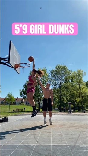 5’9” GIRL - FIRST DUNK 💥‪@GORILLAS_GANG‬ #dunk #dunks #basketballgirl #hooper #verticaljump