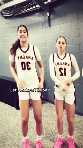 @phartz😚👌 my dancing partner 💗💃#fyp #athlete #viral #teammate #dance