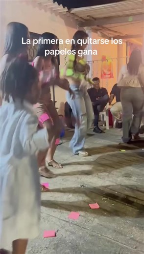 Videos de keinis cujia romero (@cujiark) con “Smooth Strut (Syn) - Ah2”