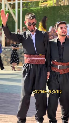 ŞIRNAK HALAY #şırnakaşktır #halaybaşı #halayseverler #düğünümüzvar #şırnak