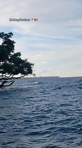 🌴✨ Greetings from Madang Province – the beautiful heart of Papua New Guinea. Known as the “Pearl of the Pacific,” Madang is blessed with crystal-clear waters, colorful coral reefs, lush green mountains, and friendly people who carry rich traditions and culture. Whether it’s the stunning sunsets, island views, or the warmth of the community, Madang is truly a paradise to experience. 🏝️🌅💚 #highlightseveryonefollowers2025 #highlights2025 #MadangProvince #hilights | Kingsley Kings