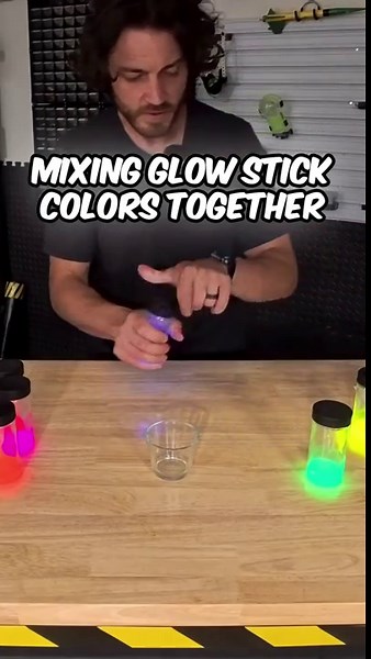Here’s What Happens When You Mix Glow Stick Colors